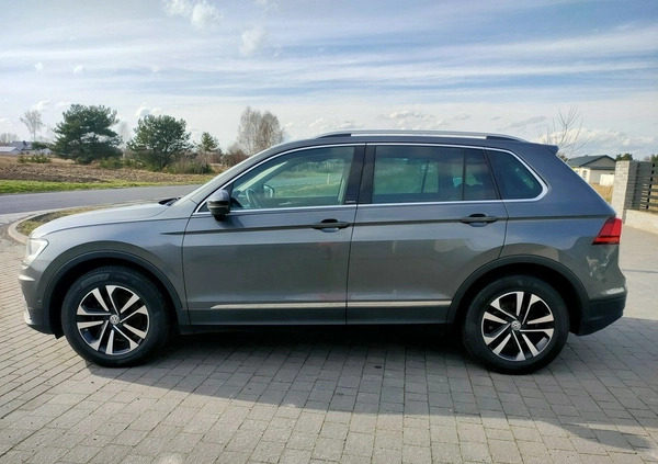Volkswagen Tiguan cena 95500 przebieg: 143000, rok produkcji 2019 z Ostrołęka małe 562